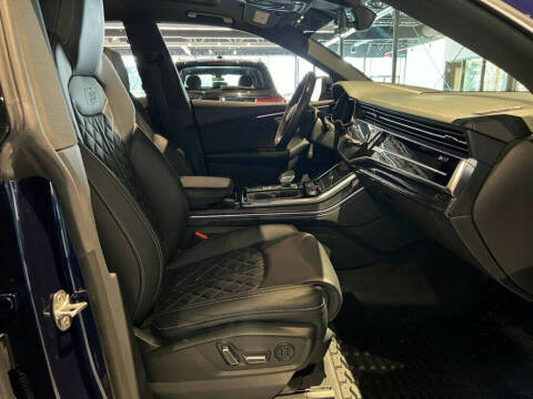2022 Audi SQ8 4.0T quattro Prestige