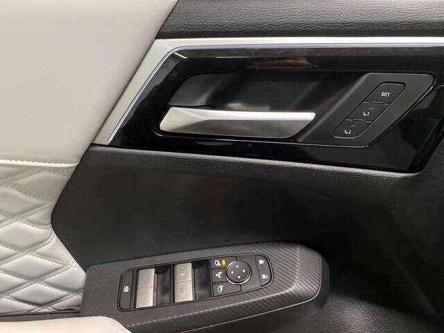 2025 Mitsubishi Outlander PHEV SEL