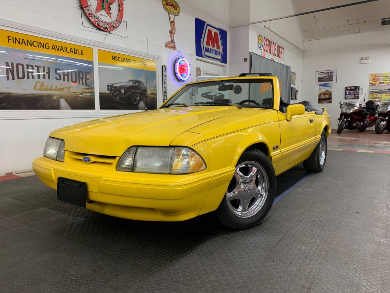 1993 Ford Mustang 2