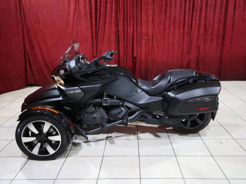 2017 Can-Am SPYDER F3T