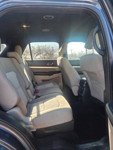 2019 Ford Explorer