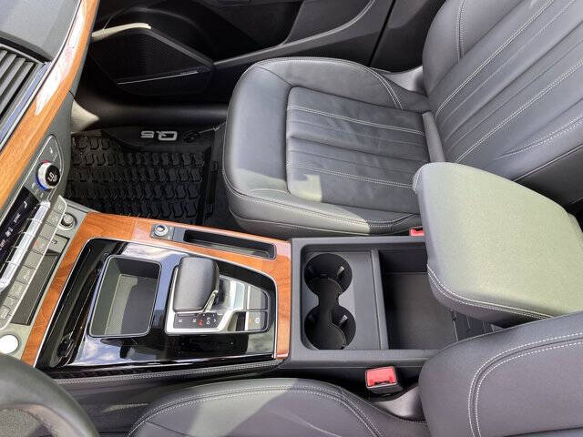 2023 Audi Q5 quattro Premium Plus 40 TFSI