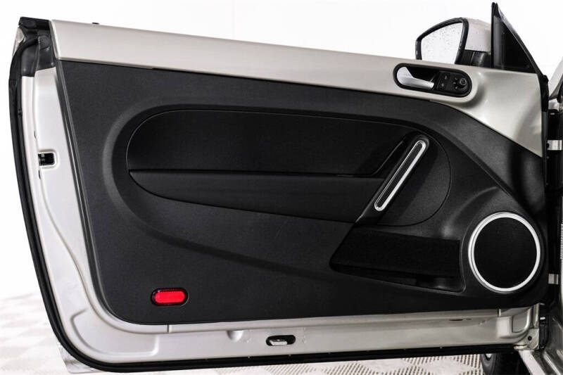 2016 Volkswagen Beetle 1.8T SE