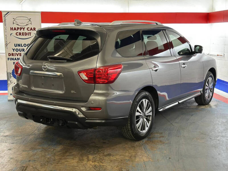 2020 Nissan Pathfinder SL