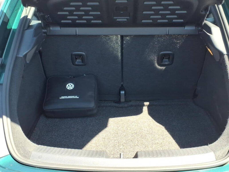 2018 Volkswagen Beetle 2.0T S