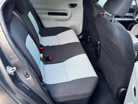 2012 Toyota Prius c Three