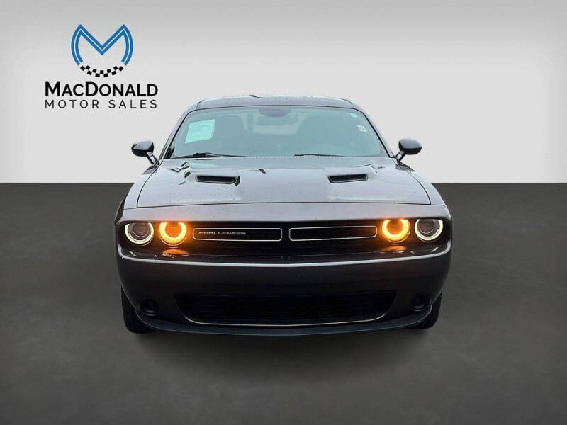 2015 Dodge Challenger SXT