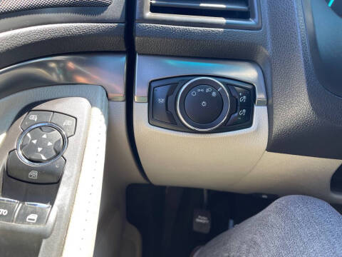 2015 Ford Explorer