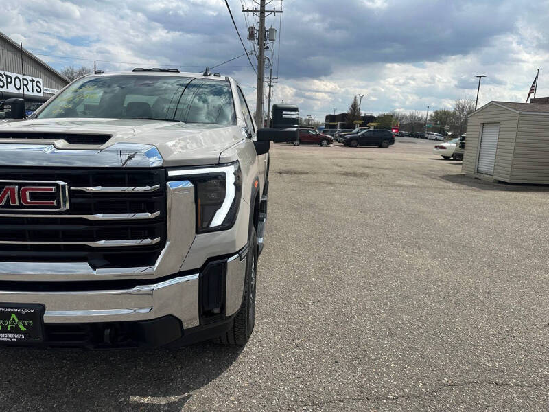 2026 GMC Sierra 3500HD SLE