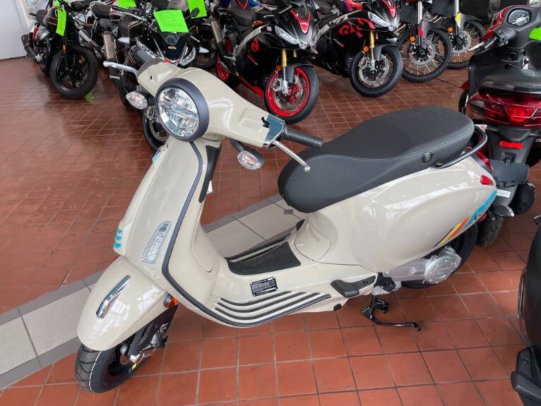 2024 Vespa PRIMAVERA 50 S