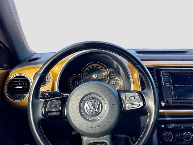 2017 Volkswagen Beetle 1.8T Dune