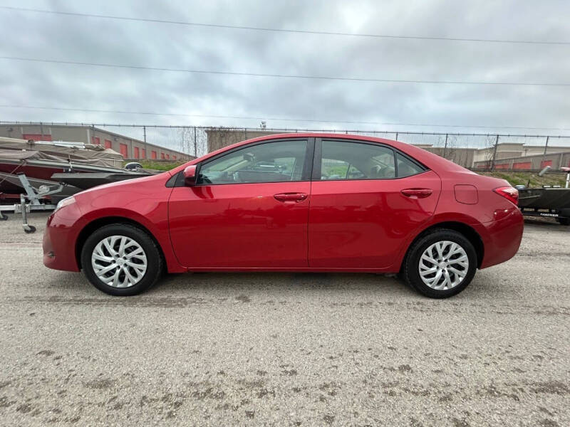 2019 Toyota Corolla LE