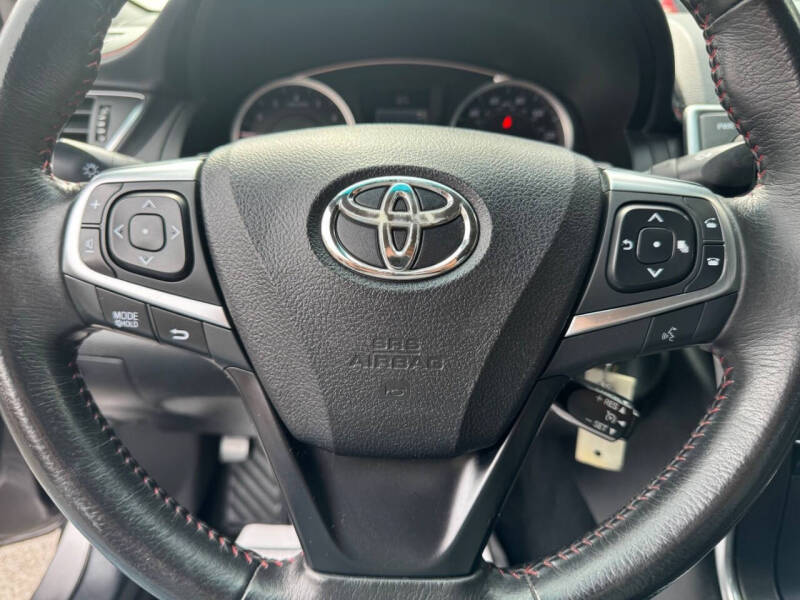 2017 Toyota Camry SE