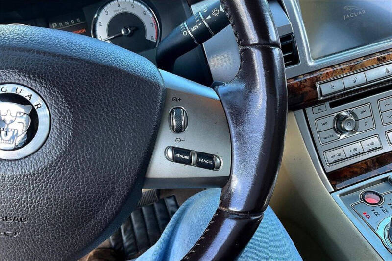 2011 Jaguar XF