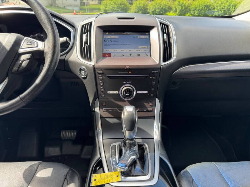 2016 Ford Edge Titanium