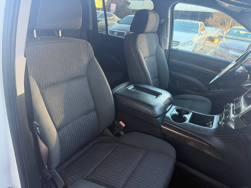 2016 Chevrolet Suburban LS