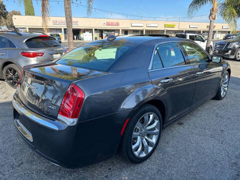 2018 Chrysler 300 Limited