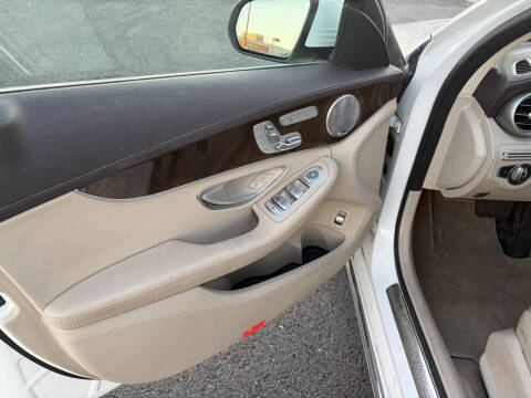 2017 Mercedes-Benz C-Class C 300 Luxury 4MATIC