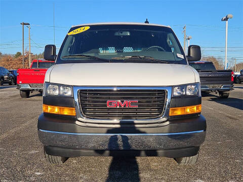 2024 GMC Savana 2500