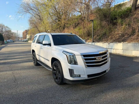 2018 Cadillac Escalade Luxury
