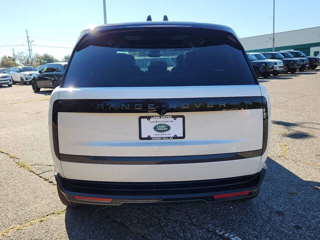 2025 Land Rover Range Rover P530 SE LWB