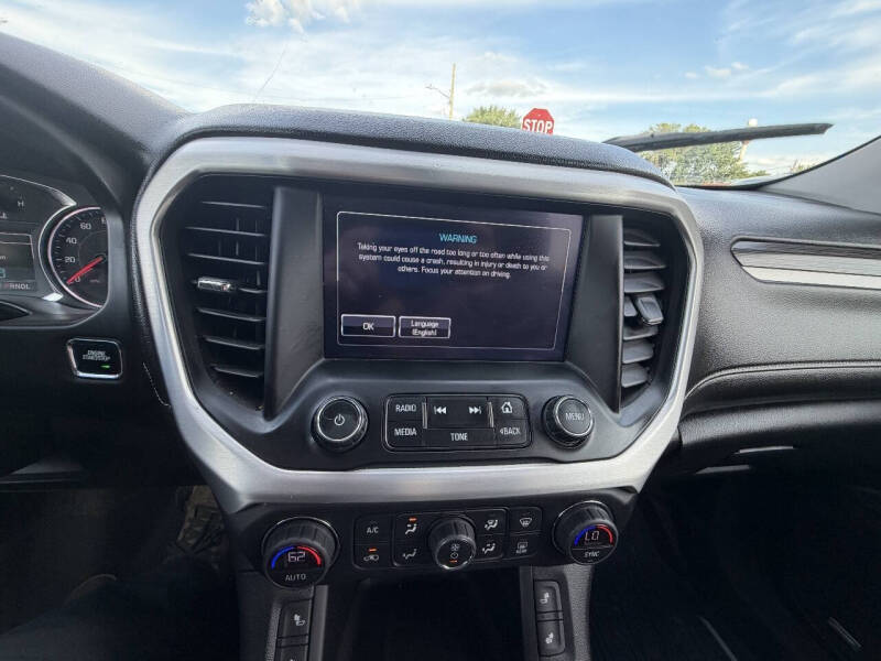 2019 GMC Acadia SLT-1