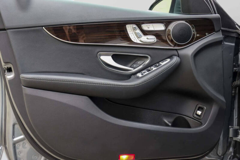 2017 Mercedes-Benz C-Class