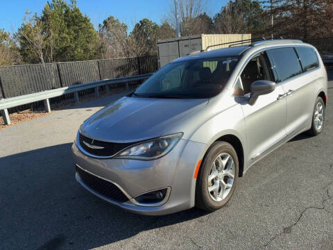 2017 Chrysler Pacifica Touring-L Plus