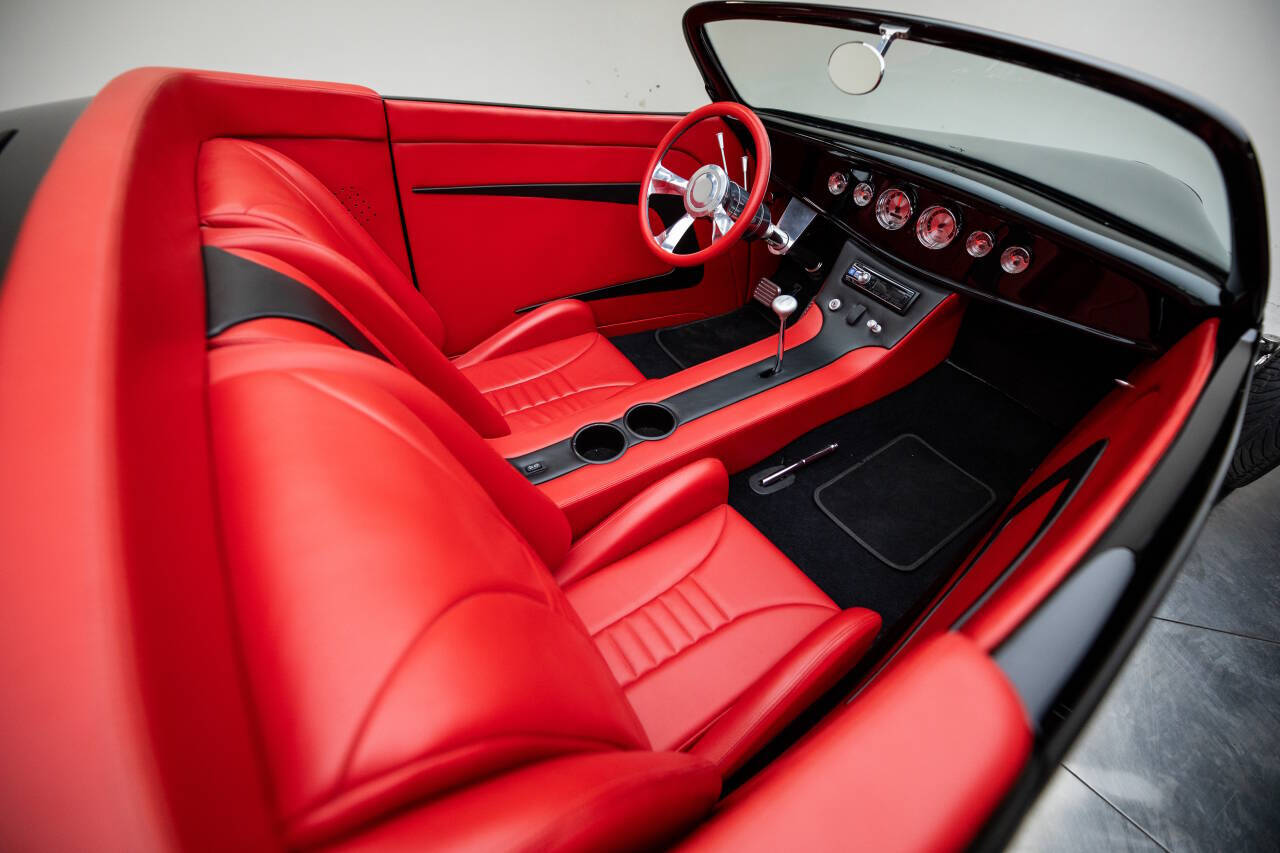 1933 Ford Model 40 75