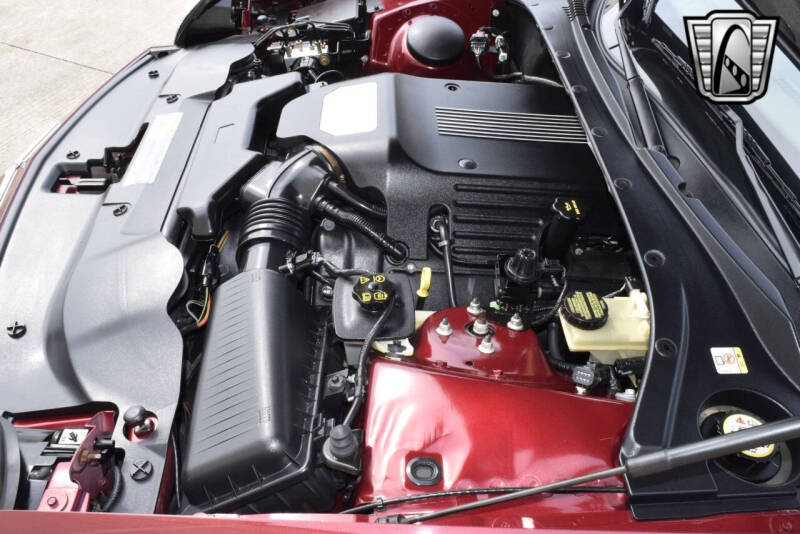 2004 Ford Thunderbird Deluxe