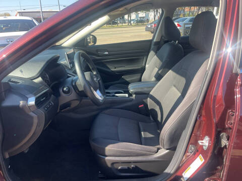 2024 Nissan Altima 2.5 SV