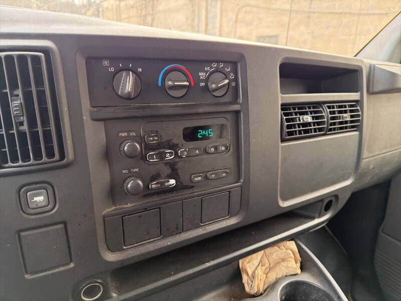 2004 Chevrolet Express 3500