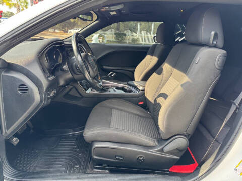 2018 Dodge Challenger SXT