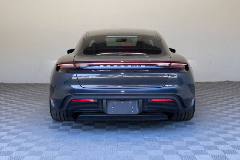 2020 Porsche Taycan Turbo S