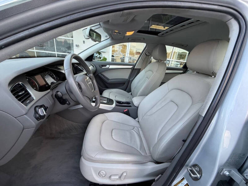 2009 Audi A4 2.0T quattro Premium Plus