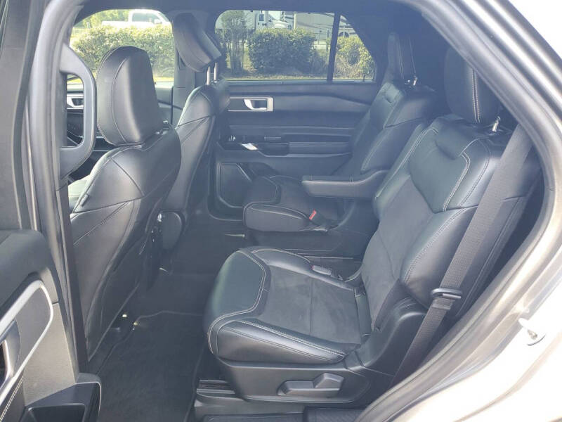 2022 Ford Explorer ST