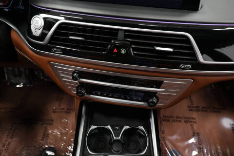 2022 BMW 7 Series M760i xDrive