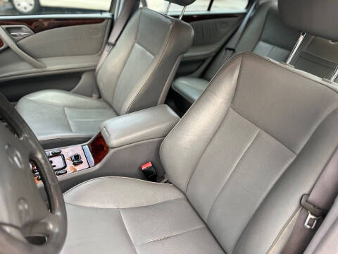 2001 Mercedes-Benz E-Class E 320