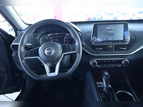 2021 Nissan Altima 2.5 SV