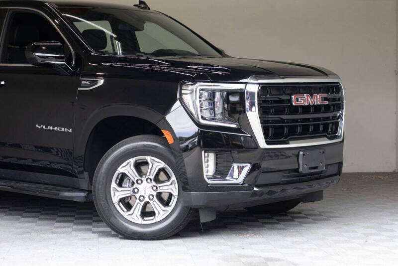 2022 GMC Yukon SLE
