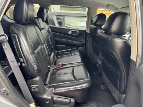 2018 Nissan Pathfinder S