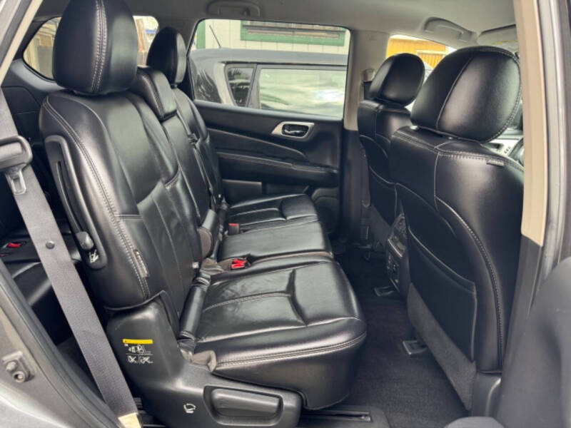 2018 Nissan Pathfinder S