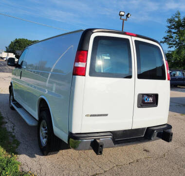 2023 Chevrolet Express 2500