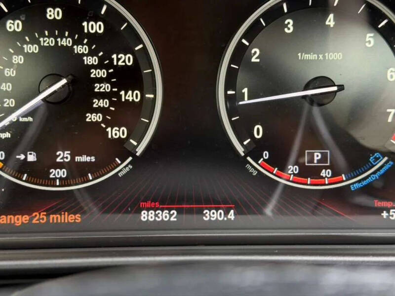 2012 BMW 5 Series 550i xDrive