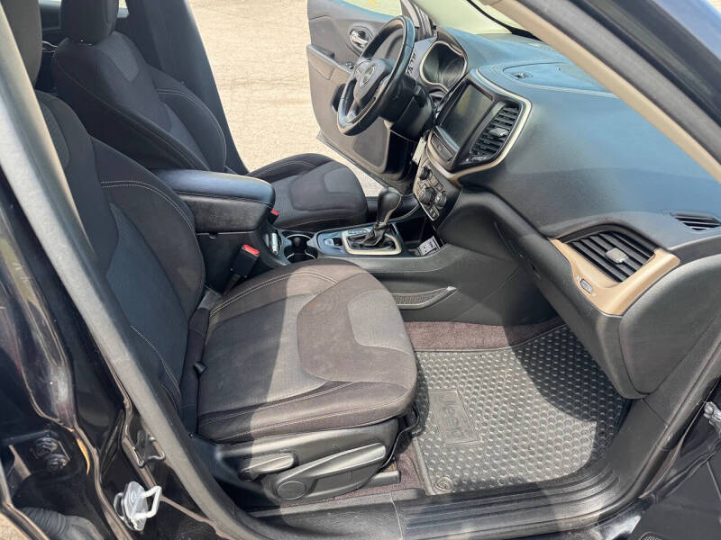 2016 Jeep Cherokee Latitude Altitude