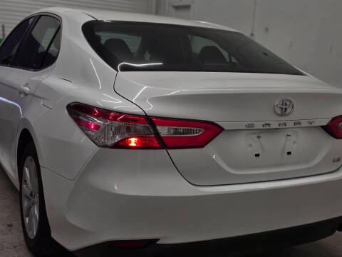 2018 Toyota Camry LE