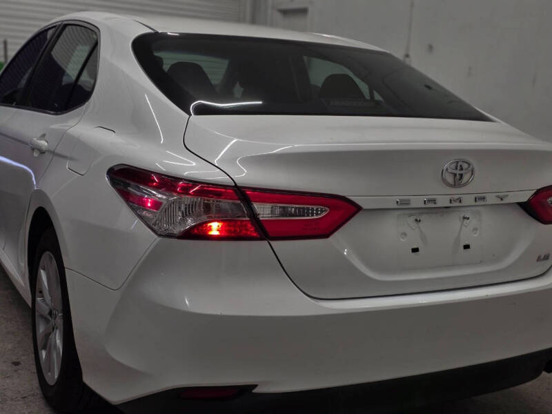 2018 Toyota Camry LE