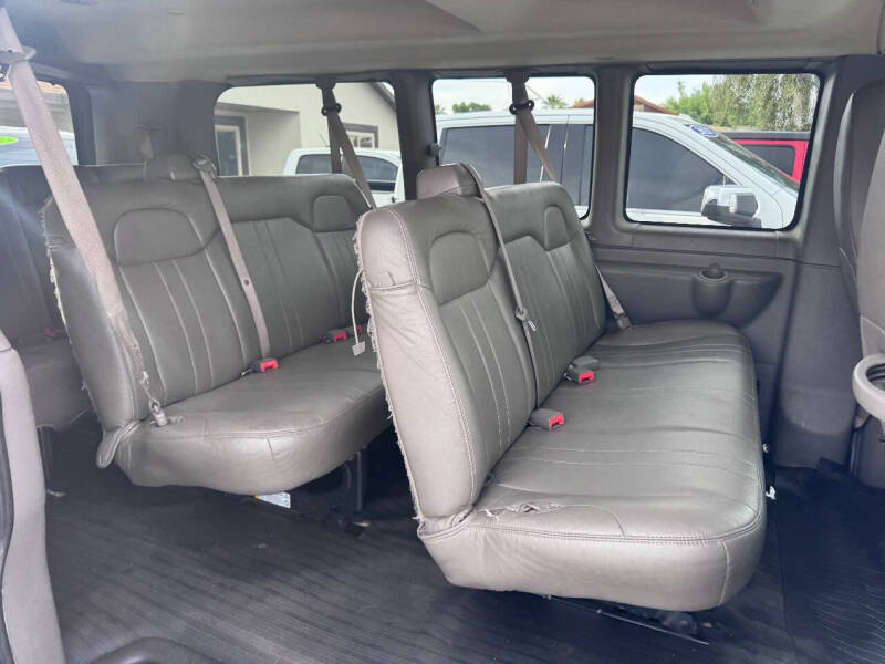 2017 Chevrolet Express LS 2500