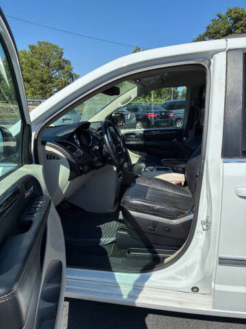 2015 Chrysler Town and Country