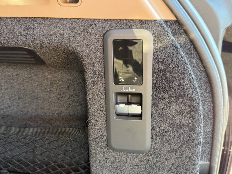 2025 Land Rover Range Rover P400 SE